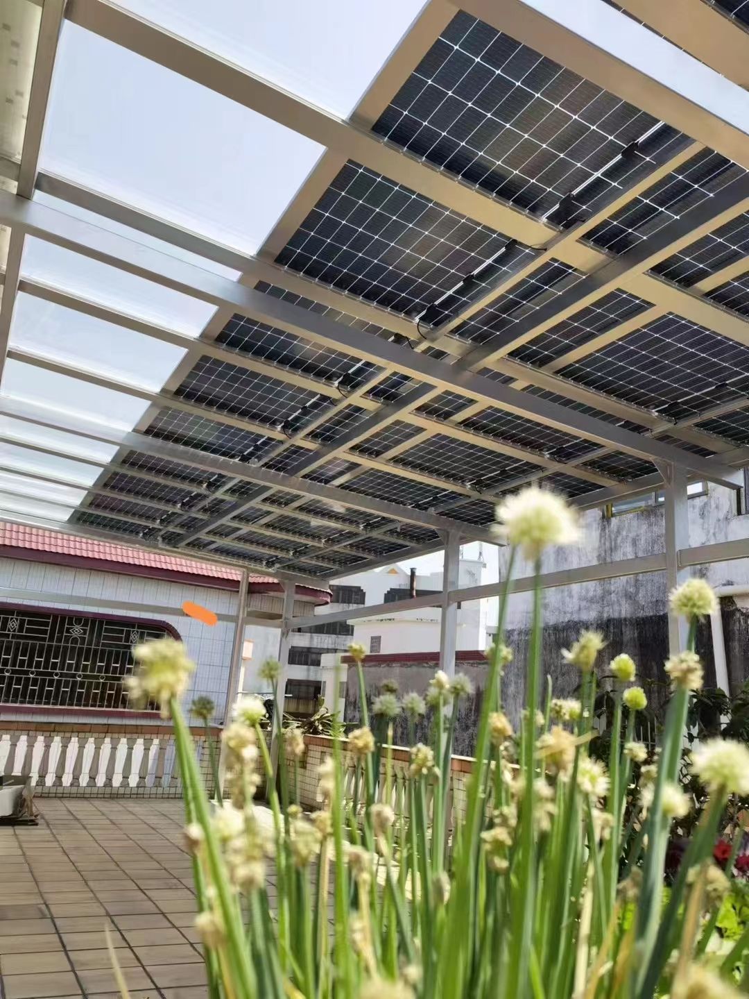 南阳别墅家用屋顶太阳能发电系统安装